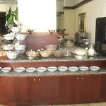 Hotel Innocenti 3*