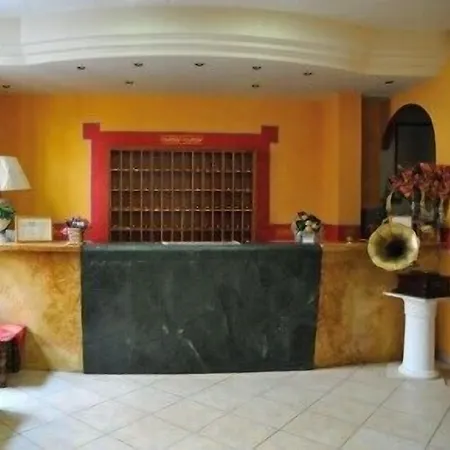 Innocenti Hotel 3*