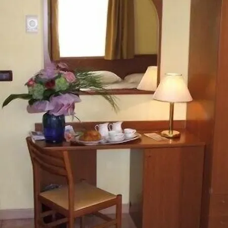 Hotel Innocenti