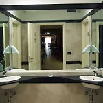 Innocenti Hotel