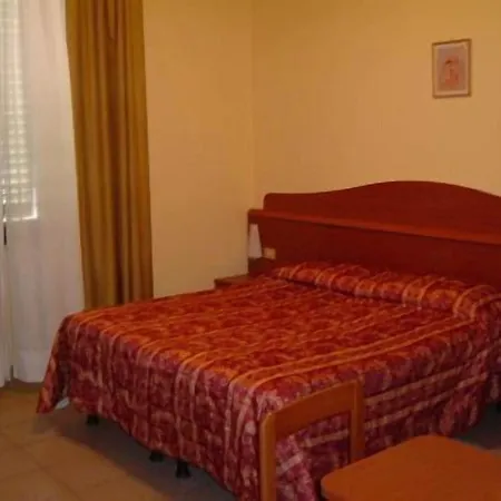 Innocenti Szálloda Montecatini Terme